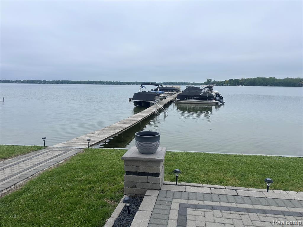 415 Leon Road Walled Lake, MI 48390 - Photo 3 of 48