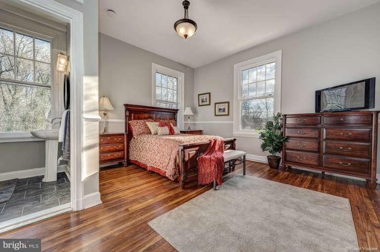 2304 Hillhouse Road Baltimore, MD 21207 - Photo 16 of 30 Bedroom (Master)