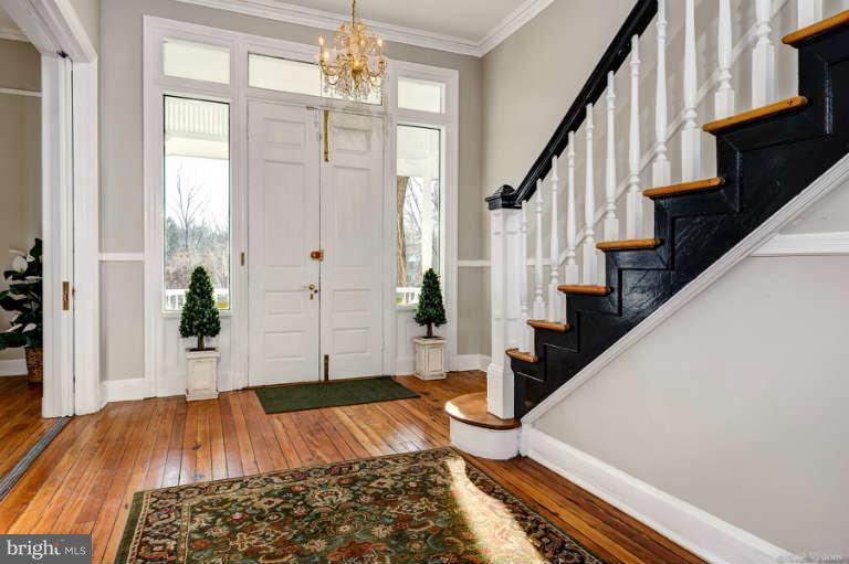 2304 Hillhouse Road Baltimore, MD 21207 - Photo 3 of 30 Grand entrance/foyer