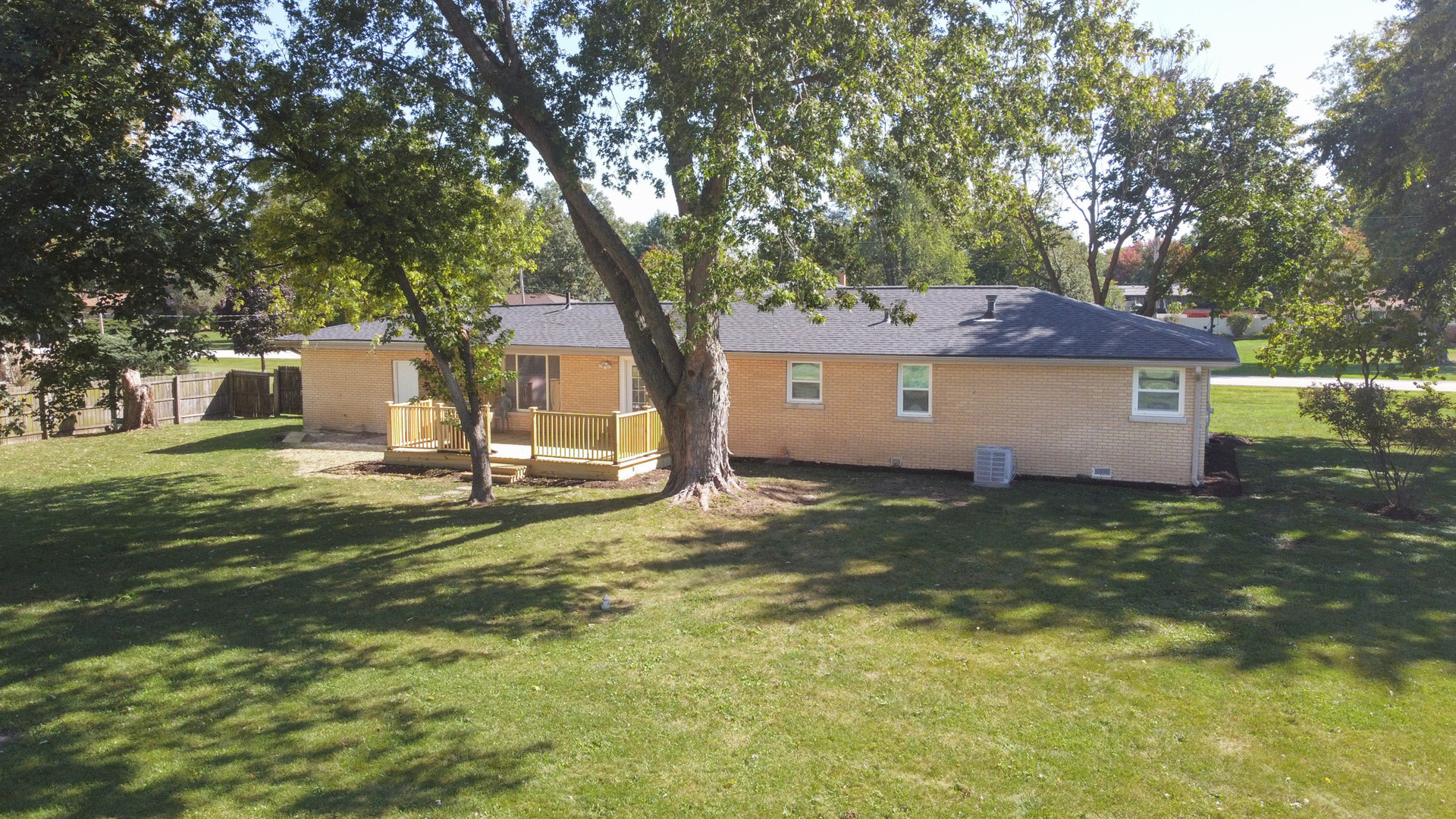 19 Brookside Lane Bristol, IL 60512 - Photo 34 of 46