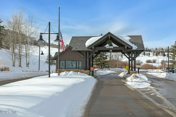 a view of a workspace with furniture