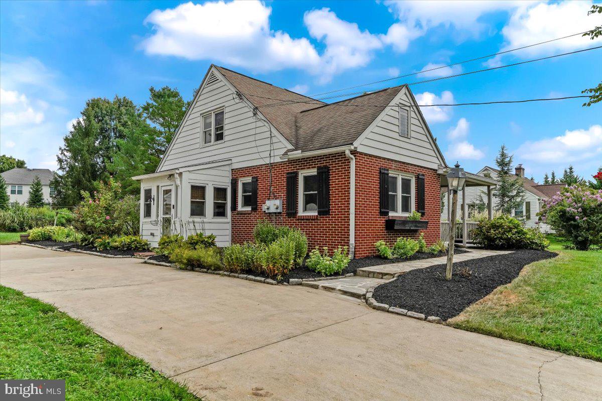 135 West Street Road Kennett Square, PA 19348 - Photo 4 of 39 Gallery Image 4