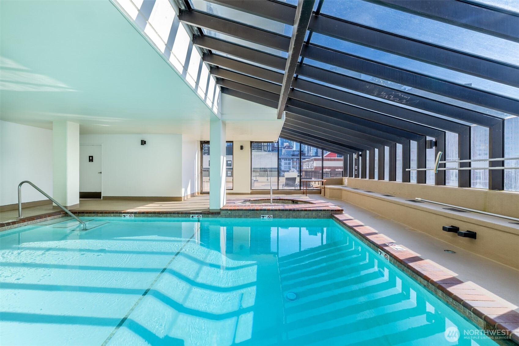 2201 3rd Avenue, Unit 2003 Seattle, WA 98121 - Photo 31 of 40