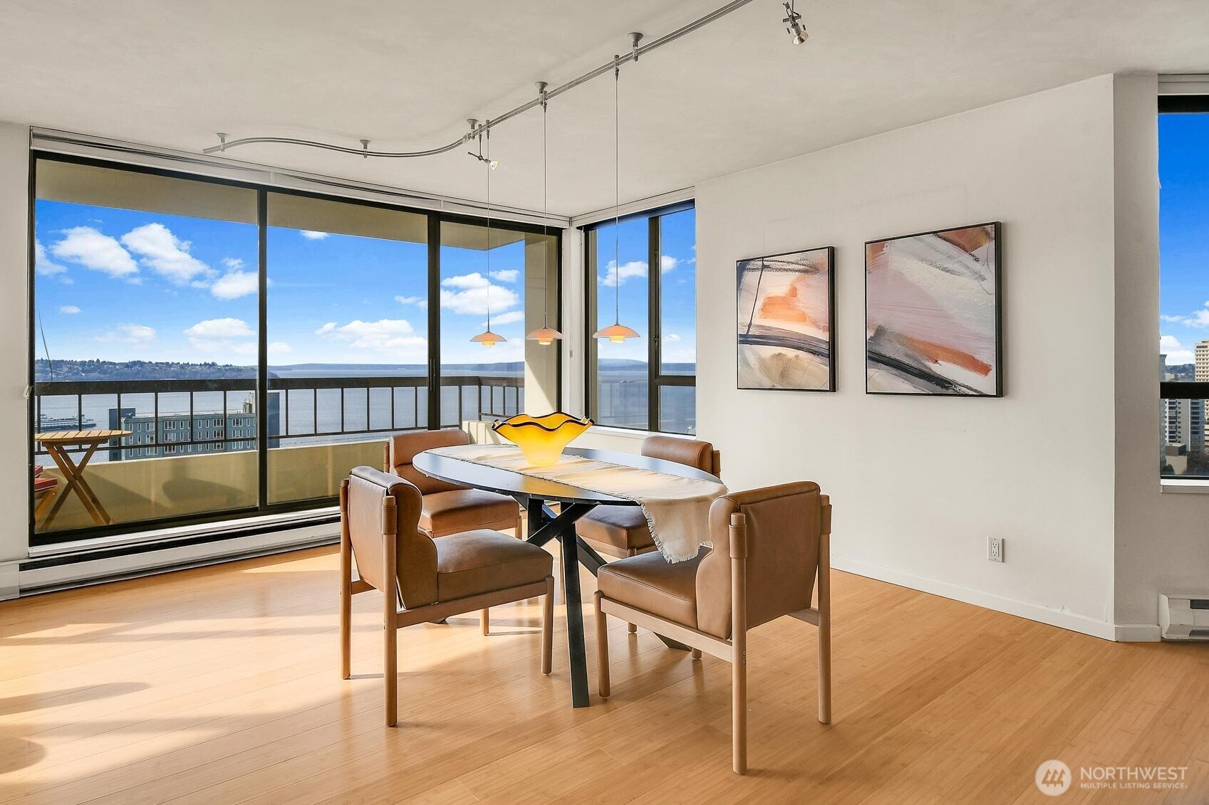 2201 3rd Avenue, Unit 2003 Seattle, WA 98121 - Photo 6 of 40