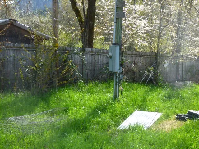 $110,000 | 765 Tunnel Road, Glendale, OR 97442