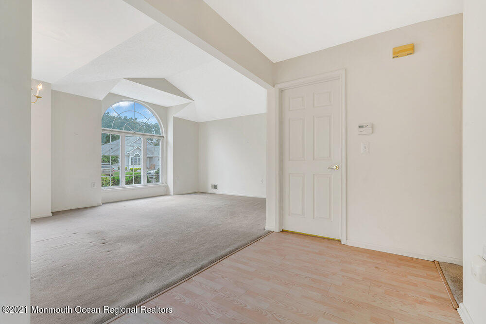 5 Rye Court Jackson, NJ 08527 - Photo 10 of 57 010_dsc03121_2_3_4_5