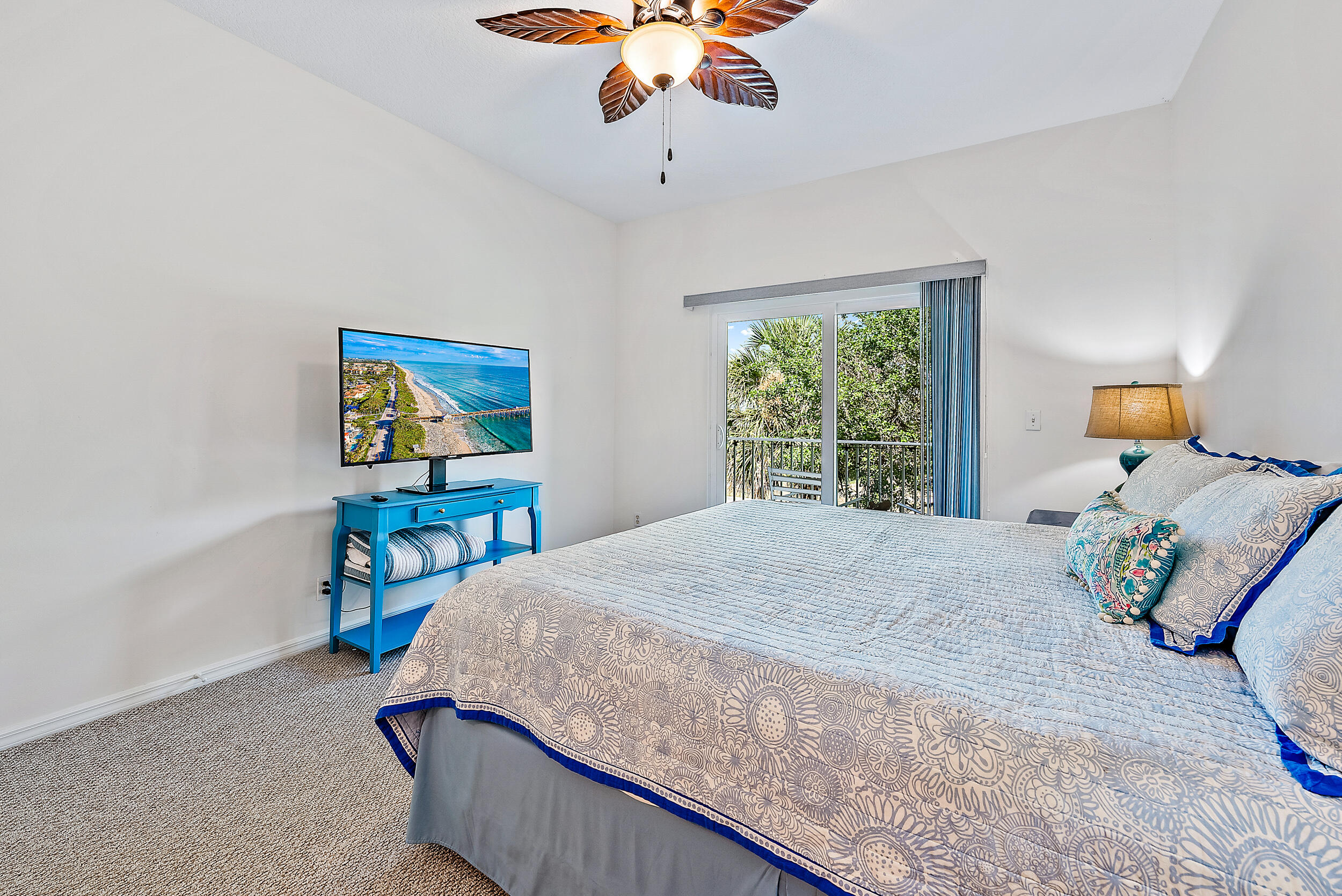 117 Lighthouse Circle, Unit B Tequesta, FL 33469 - Photo 9 of 18 Primary Bedroom