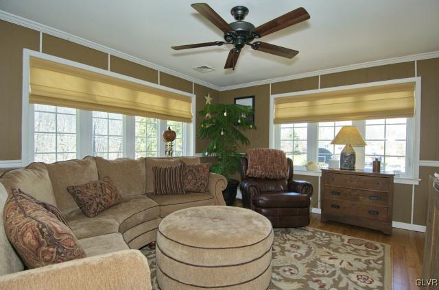 810 Allegheny Road Mount Bethel, PA 18343 - Photo 10 of 26 Gallery Image 10