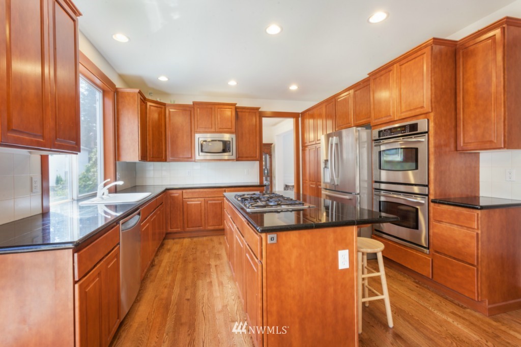 22428 5th Place West Bothell, WA 98021 - Photo 7 of 14