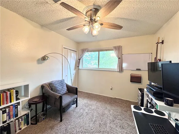 $126,000 | 3923 Old Oaks Drive, Unit 5, Bryan, TX 77802