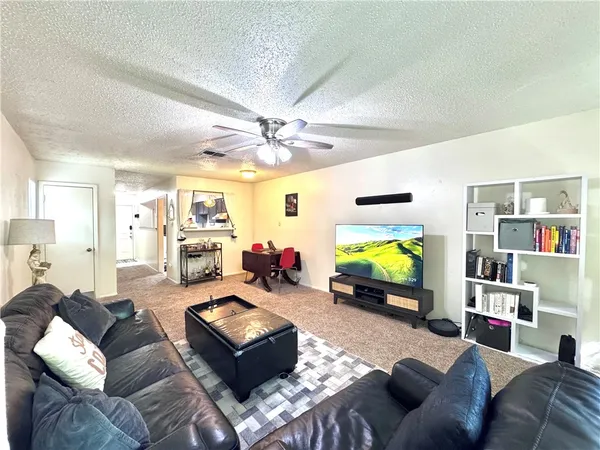 $126,000 | 3923 Old Oaks Drive, Unit 5, Bryan, TX 77802