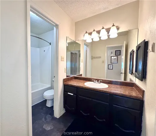 $126,000 | 3923 Old Oaks Drive, Unit 5, Bryan, TX 77802