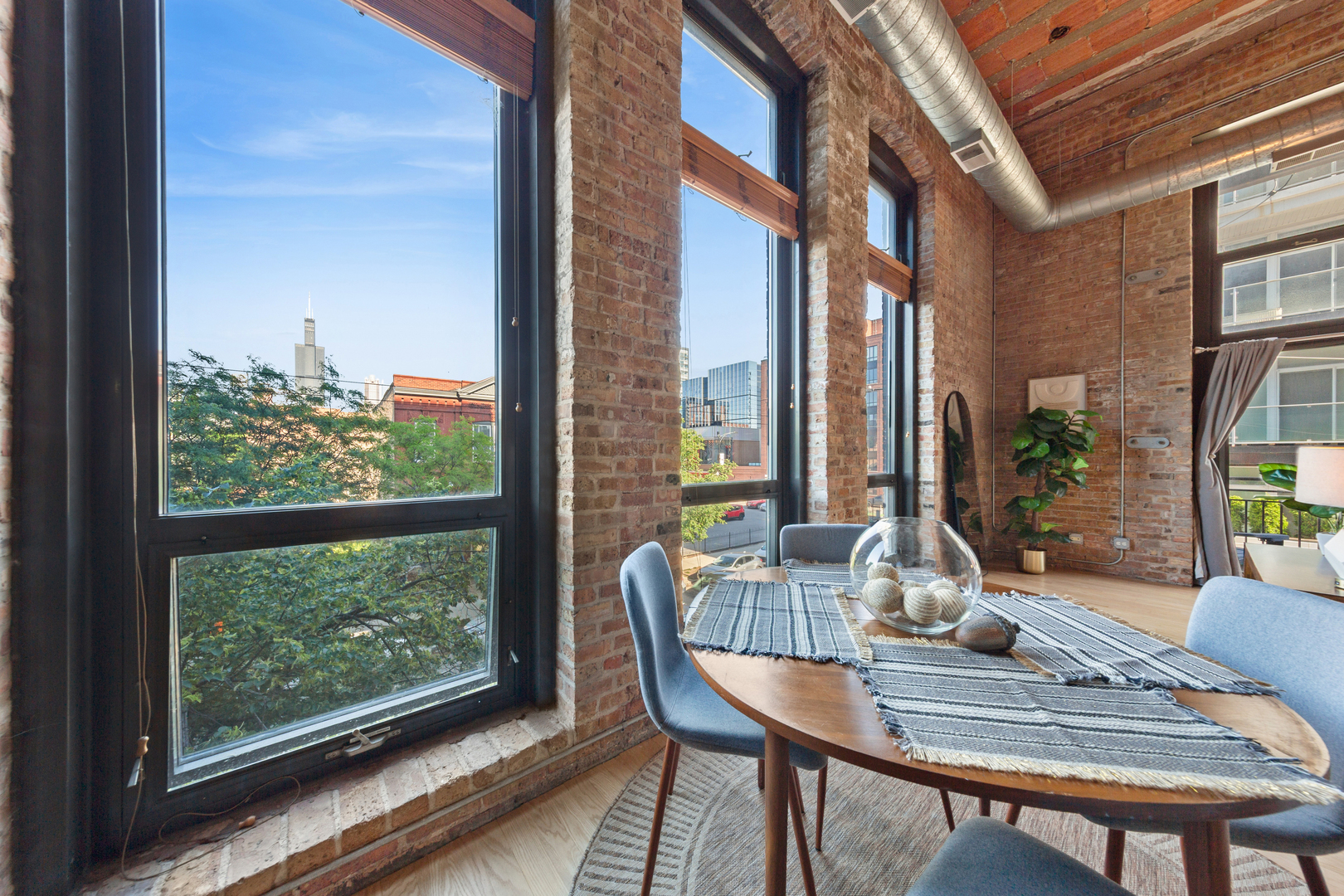 222 South Racine Avenue, Unit 205 Chicago, IL 60607 - Photo 12 of 22 Gallery Image 12