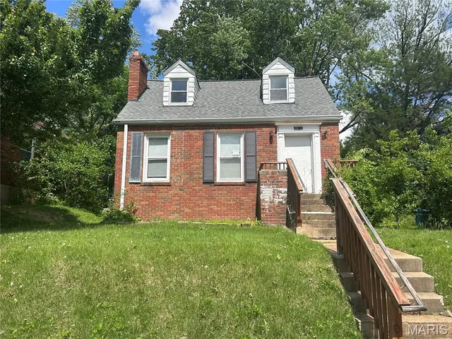 $94,900 | 9015 McNulty Drive, St. John, MO 63114