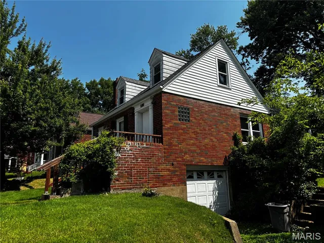 $94,900 | 9015 McNulty Drive, St. John, MO 63114