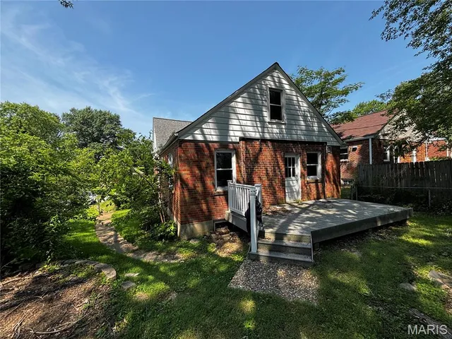 $94,900 | 9015 McNulty Drive, St. John, MO 63114