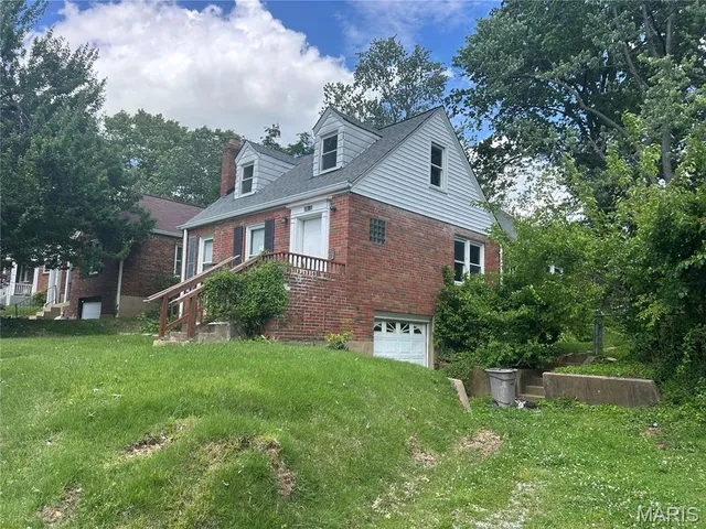 $94,900 | 9015 McNulty Drive, St. John, MO 63114