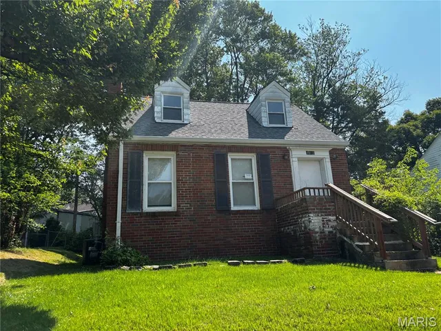 $94,900 | 9015 McNulty Drive, St. John, MO 63114