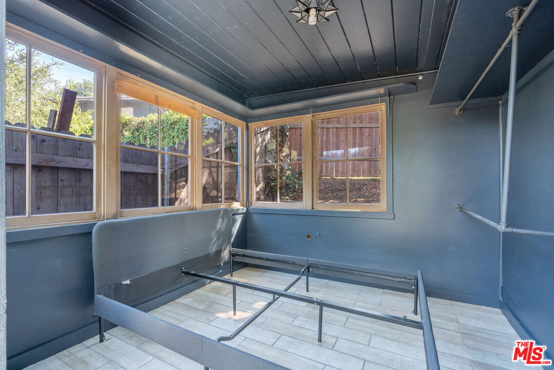 1667 Las Virgenes Canyon Road, Unit 9 Calabasas, CA 91302 - Photo 23 of 29