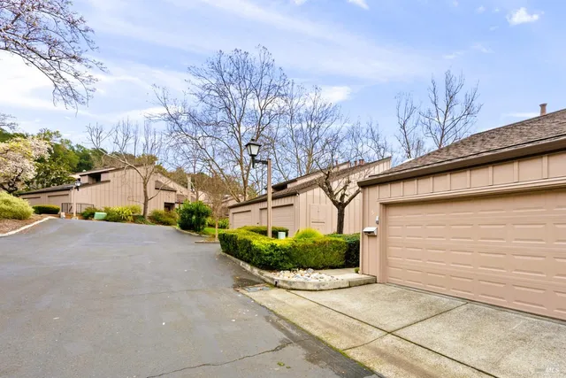 $825,000 | 5 Velasco Court, Novato, CA 94949