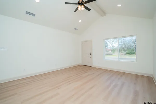 $229,900 | 392 Alexander Street, Kilgore, TX 75662