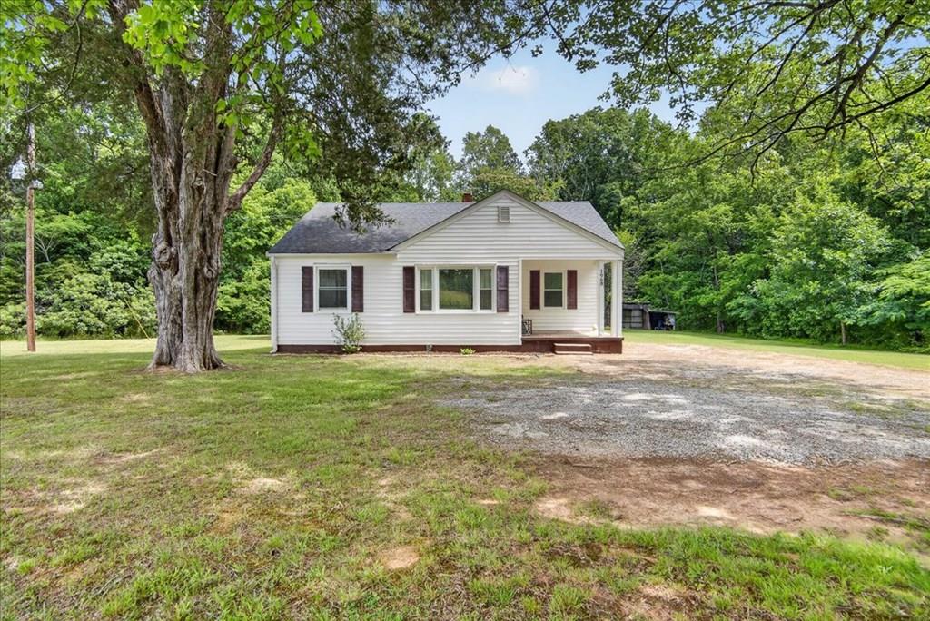 1968 Daniels Road Boydton, VA 23917 - Photo 1 of 41 Main View