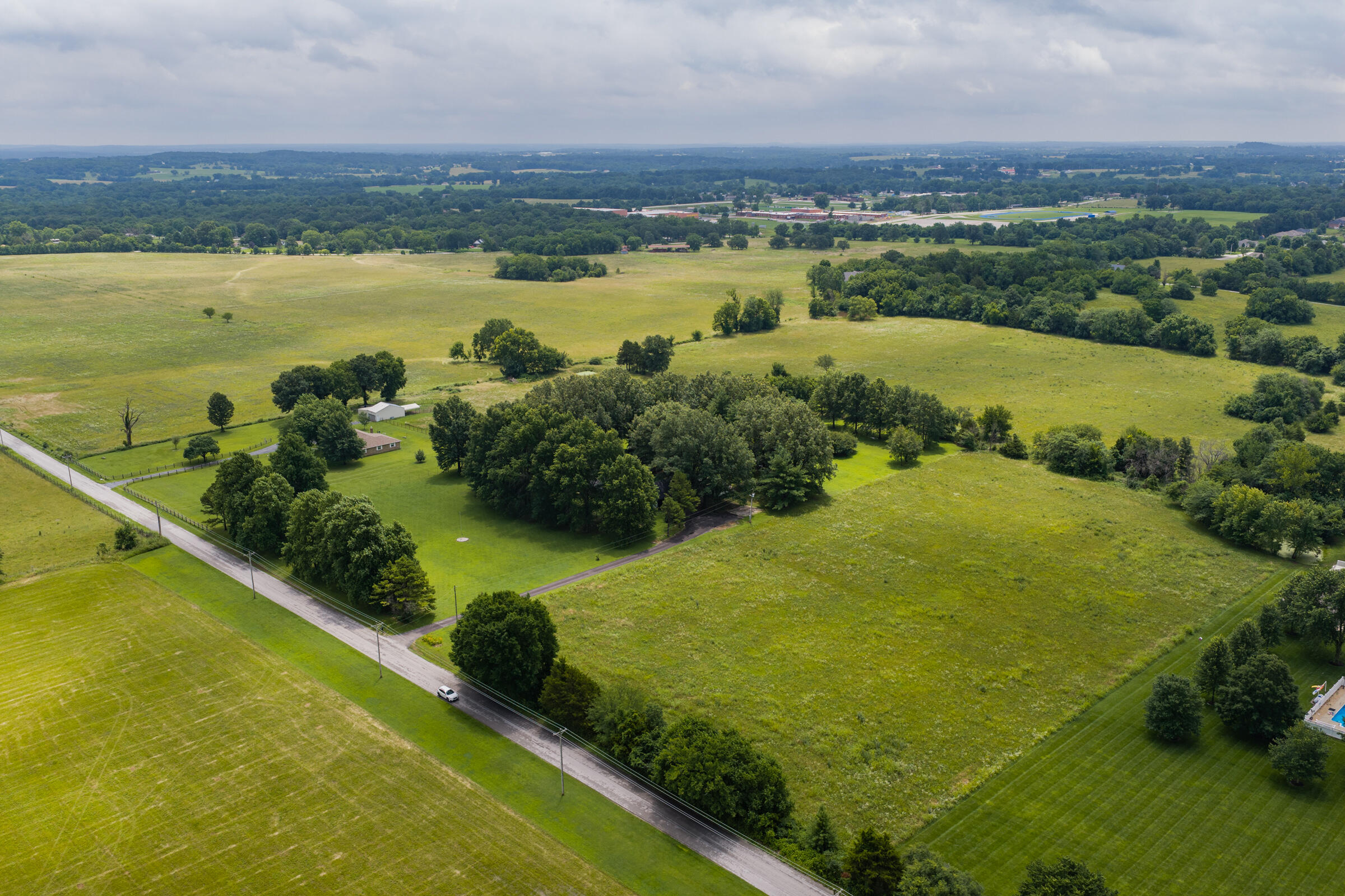 1238 East 425th Road Bolivar, MO 65613 - Photo 67 of 70 DJI_20260626123522_0144_D