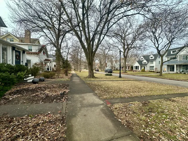 $489,900 | 2508 Isabella Street, Evanston, IL 60201