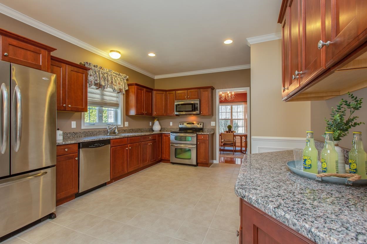 7 Brookview Road Windham, NH 03087 - Photo 11 of 31