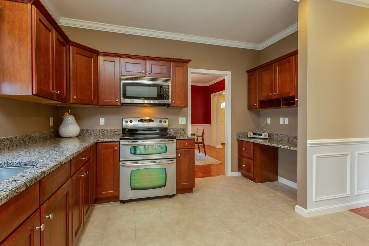 7 Brookview Road Windham, NH 03087 - Photo 12 of 31