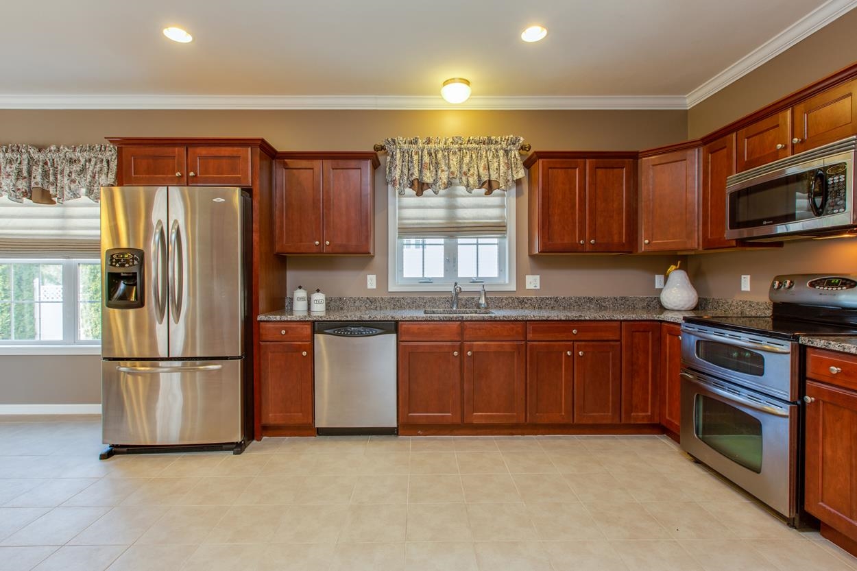 7 Brookview Road Windham, NH 03087 - Photo 13 of 31