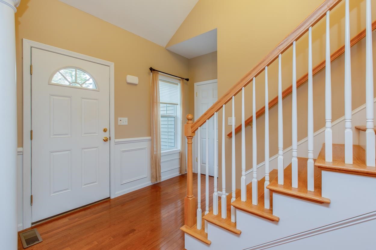 7 Brookview Road Windham, NH 03087 - Photo 3 of 31