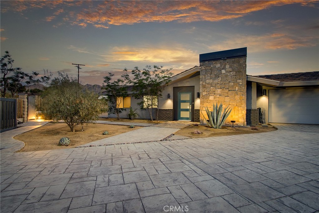 7320 Sherwood Road Joshua Tree, CA 92252 - Photo 2 of 44 a view of a house with entertaining space