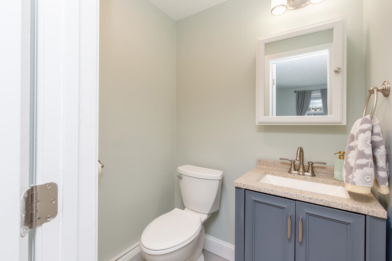 9 Pleasant View Drive Hooksett, NH 03106 - Photo 26 of 48