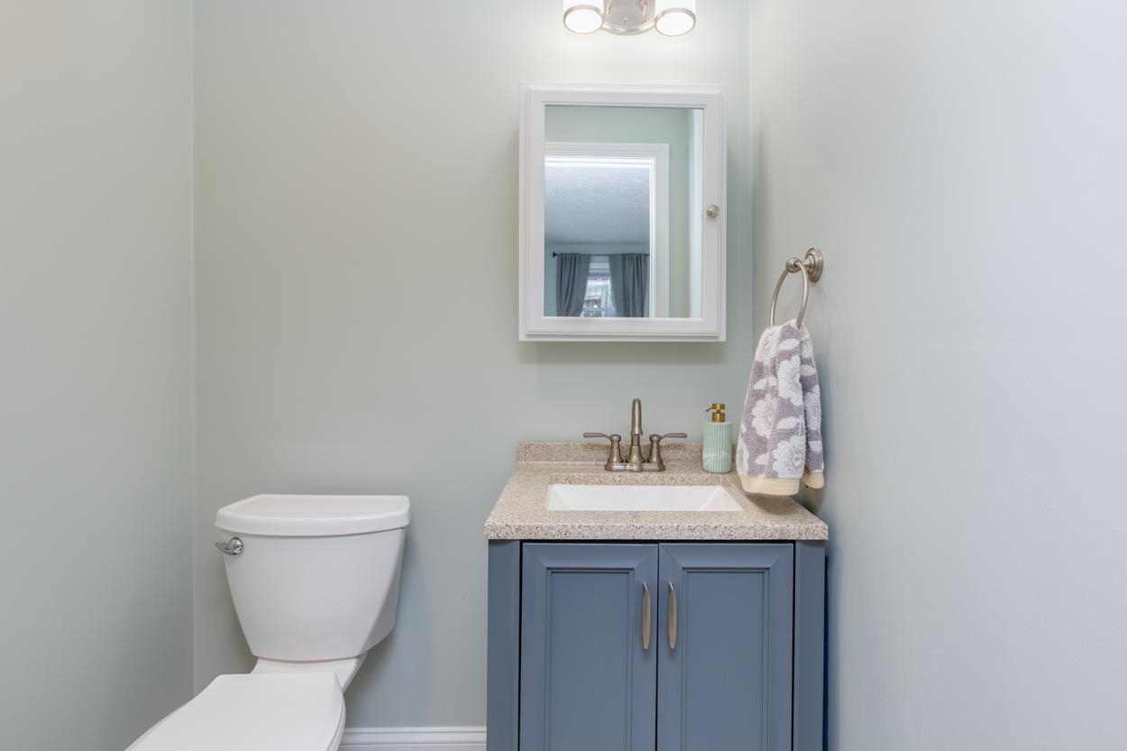 9 Pleasant View Drive Hooksett, NH 03106 - Photo 27 of 48