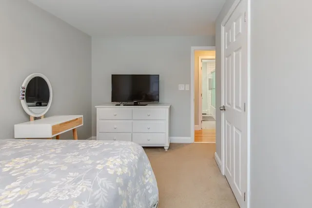 $459,000 | 9 Pleasant View Drive, Hooksett, NH 03106