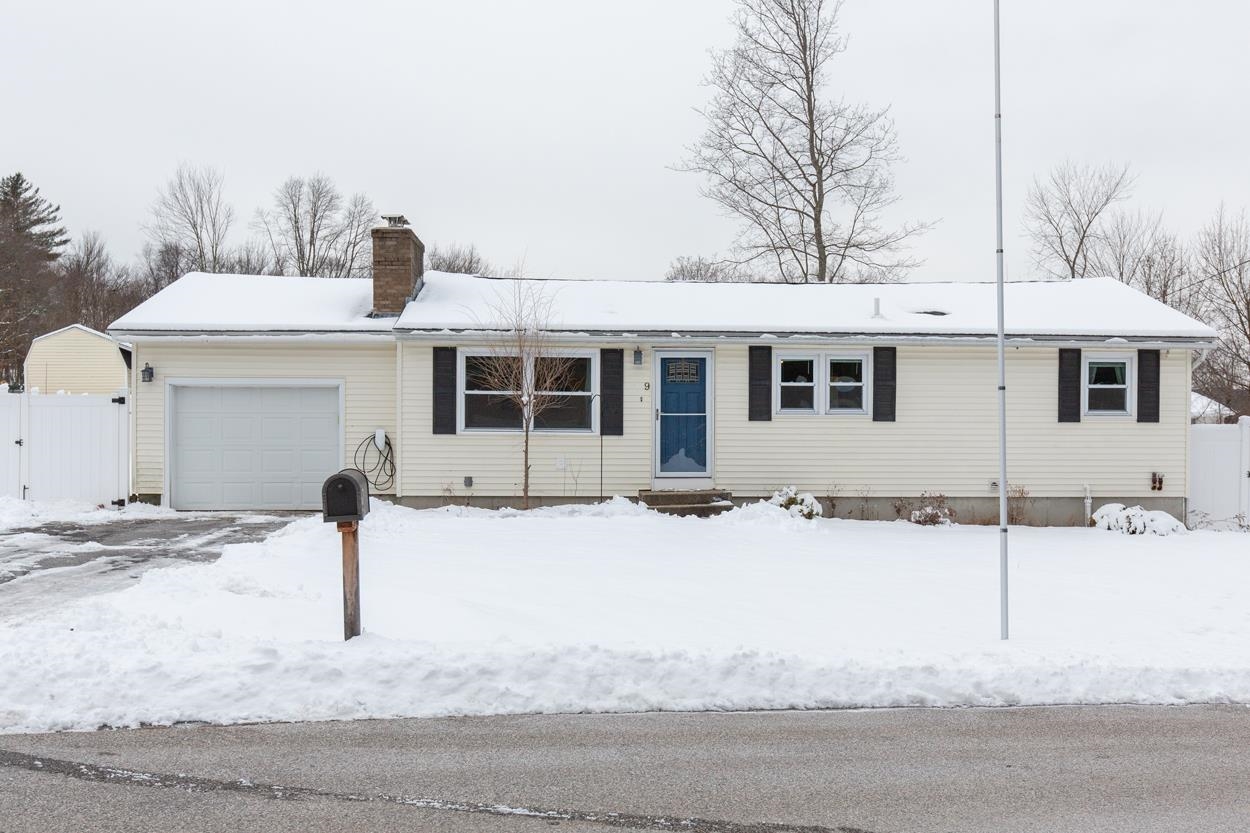 9 Pleasant View Drive Hooksett, NH 03106 - Photo 4 of 48