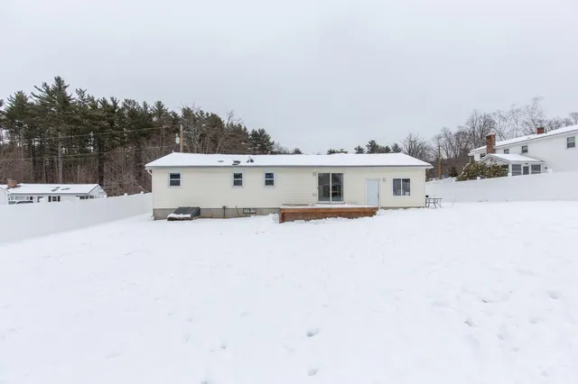 $459,000 | 9 Pleasant View Drive, Hooksett, NH 03106