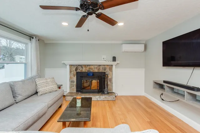 $459,000 | 9 Pleasant View Drive, Hooksett, NH 03106