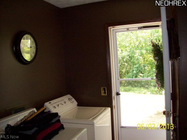 2021 Devonshire Road Northwest Canton, OH 44708 - Photo 2 of 21 Gallery Image 2