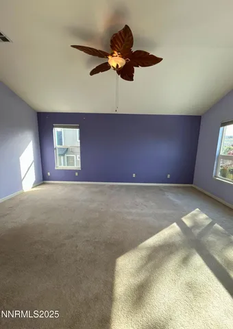 a view of empty room with window