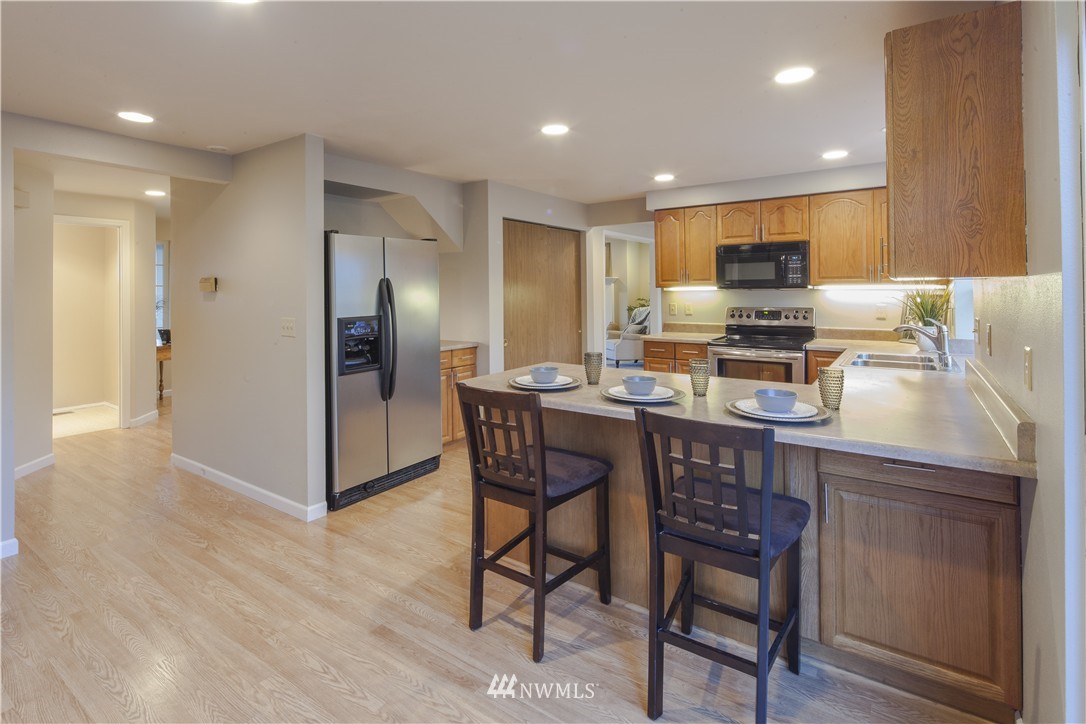 1317 235th Place Southwest Bothell, WA 98021 - Photo 5 of 25