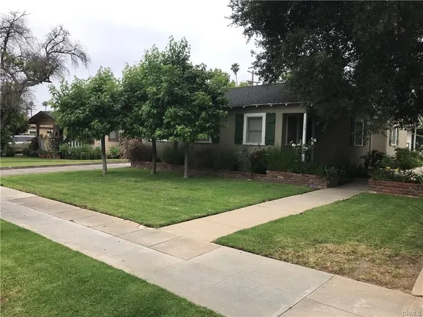 $1,595 | 81 North Greenwood Avenue, Pasadena, CA 91107