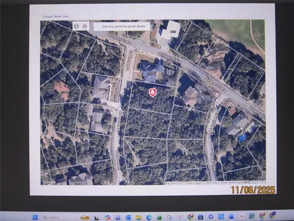 a black and white photo of a room