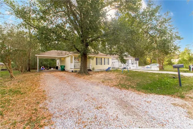 $275,000 | 40216 Hendrix Lane, Ponchatoula, LA 70454