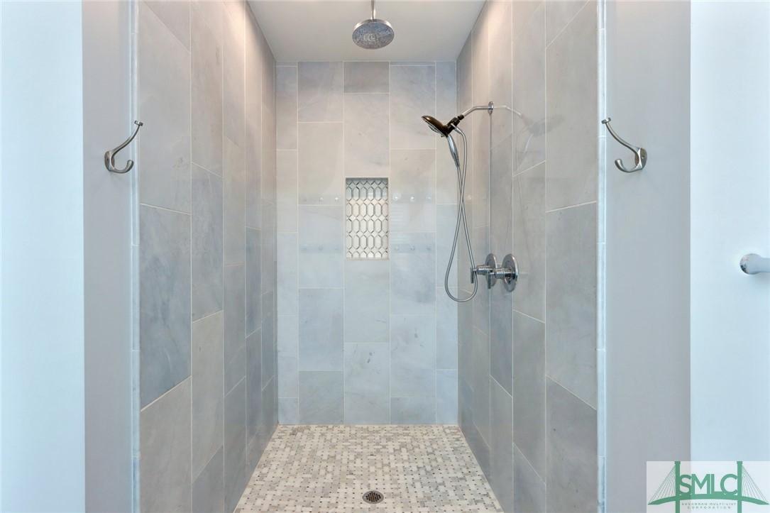 705 Howard Street Savannah, GA 31401 - Photo 23 of 46 Georgous marble shower
