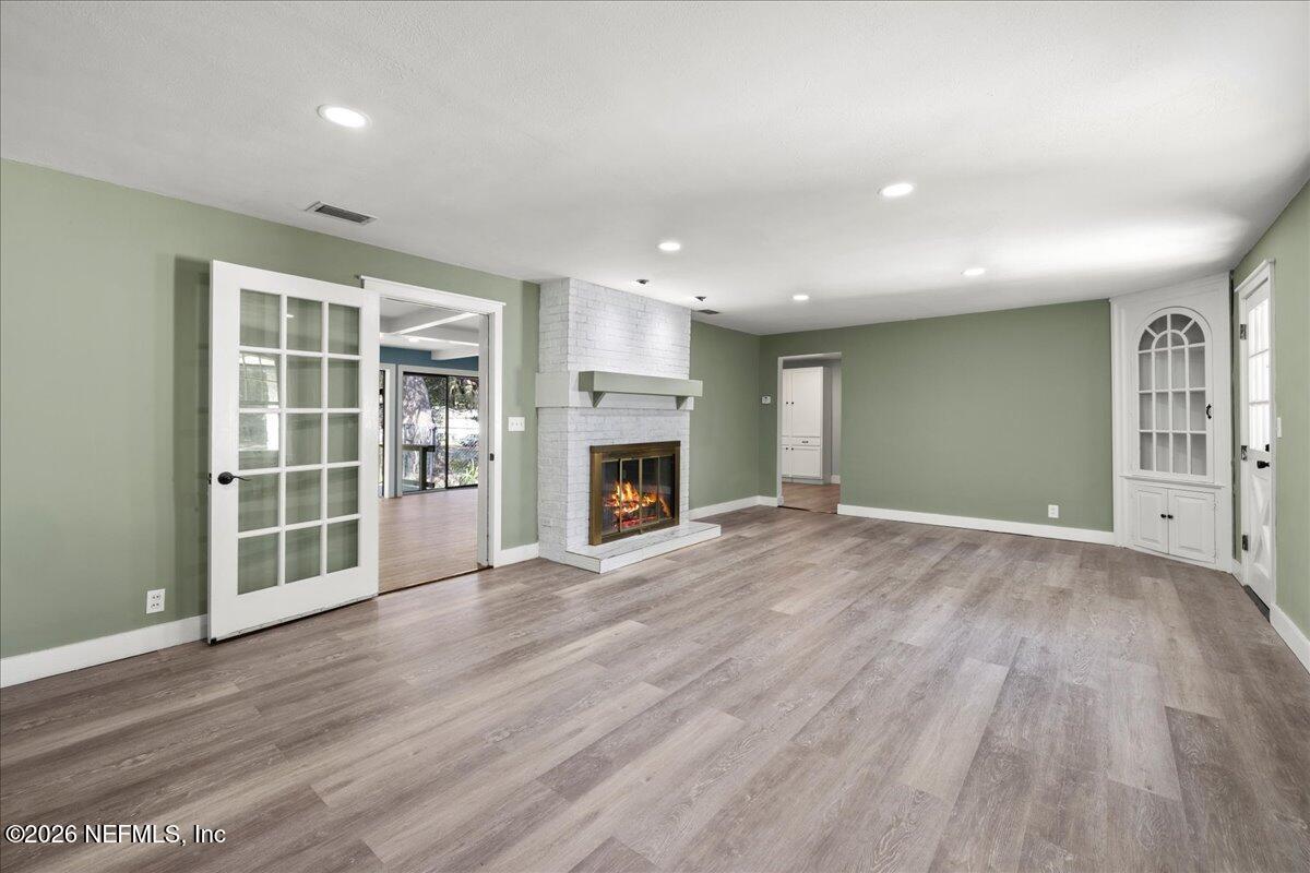 242 Taylor Fury Road Pomona Park, FL 32181 - Photo 3 of 40 13-Living Area