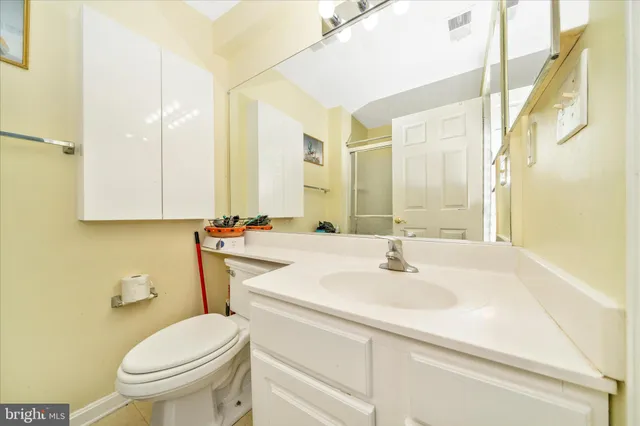 $2,300 | 6520 Lake Park Drive, Unit 201, Greenbelt, MD 20770