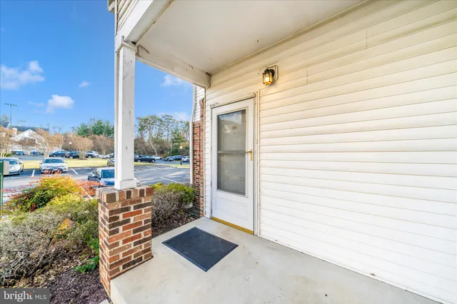$2,300 | 6520 Lake Park Drive, Unit 201, Greenbelt, MD 20770