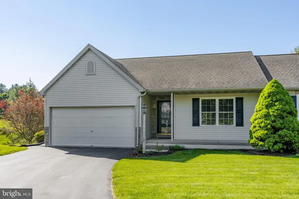 $349,000 | 12 Pebble Creek Drive, Lititz, PA 17543